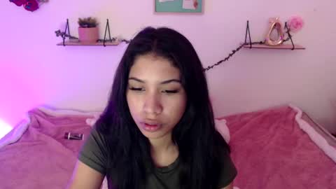 Snapshot of amberjeong chatting on 24, 12, 2024 Amber Jeong online show from 24, 12, 2024