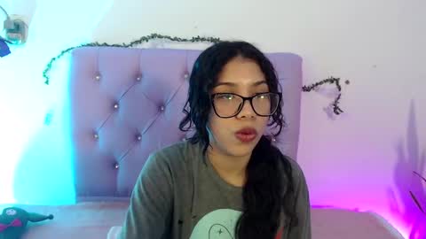 Snapshot of amberjeong chatting on 17, 1, 2025 Amber Jeong online show from 17, 1, 2025