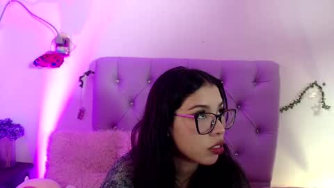 Snapshot of amberjeong chatting on 21, 1, 2025 Amber Jeong online show from 21, 1, 2025