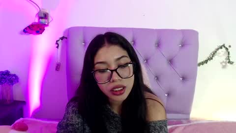 Snapshot of amberjeong chatting on 21, 1, 2025 Amber Jeong online show from 21, 1, 2025