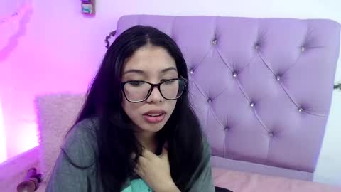 Snapshot of amberjeong chatting on 26, 1, 2025 Amber Jeong online show from 26, 1, 2025