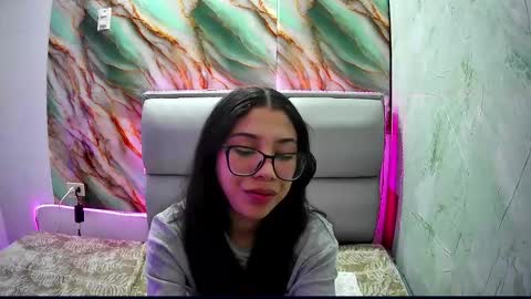 Snapshot of amberjeong chatting on 29, 1, 2025 Amber Jeong online show from 29, 1, 2025