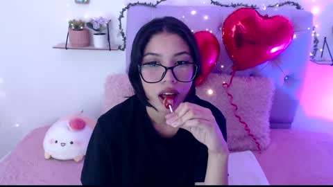 Snapshot of amberjeong chatting on 6, 2, 2025 Amber Jeong online show from 6, 2, 2025