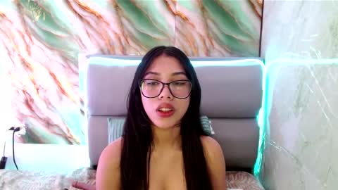 Snapshot of amberjeong chatting on 19, 2, 2025 Amber Jeong online show from 19, 2, 2025