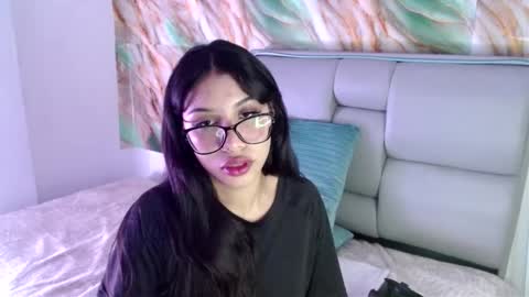 Snapshot of amberjeong chatting on 28, 2, 2025 Amber Jeong online show from 28, 2, 2025