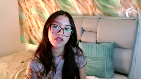 Snapshot of amberjeong chatting on 1, 3, 2025 Amber Jeong online show from 1, 3, 2025