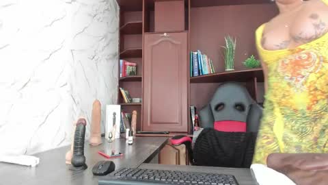 Snapshot of ambernix chatting on 3, 3, 2025 online show from 3, 3, 2025