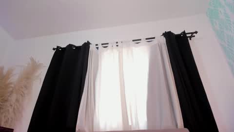 Amber  online show from 12, 11, 2025