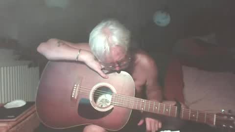 Snapshot of amberr11 chatting on 5, 8, 2026 Amberr11 online show from 5, 8, 2026