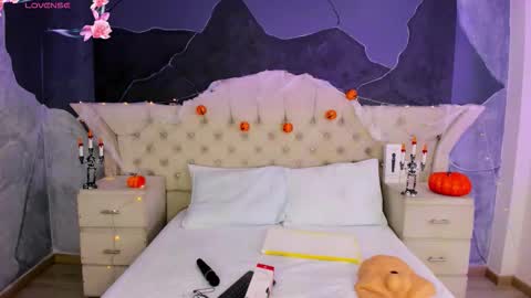 Amber Grey online show from 22, 10, 2025