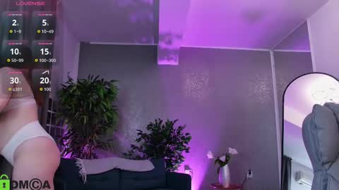 AmberRosewood online show from 3, 12, 2025