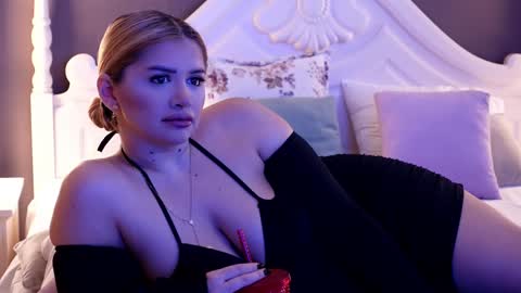 Snapshot of amberseyes chatting on 9, 12, 2024 Amberseyes online show from 9, 12, 2024