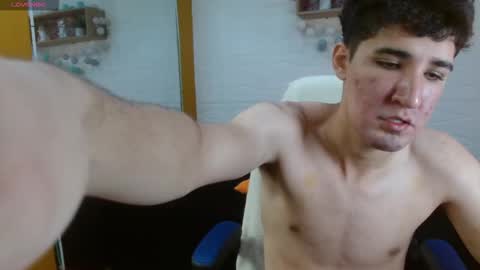 Snapshot of ambrosebull chatting on 5, 10, 2025 Ambrosebull online show from 5, 10, 2025