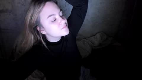 Snapshot of ambrosia__ chatting on 11, 10, 2025 ambrosia__ online show from 11, 10, 2025