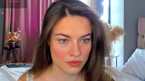 Ameli Lorans online show from 6, 2, 2025