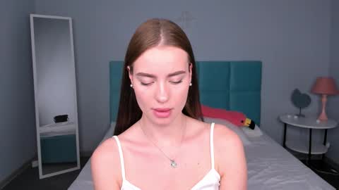 Snapshot of ameli_povilainn chatting on 10, 11, 2025 Ameli online show from 10, 11, 2025