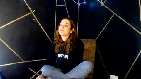 Amalia Castro online show from 9, 4, 2026