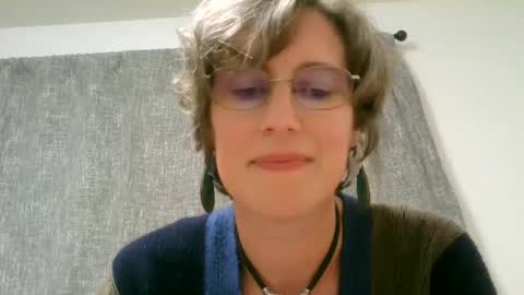 Ameliaishka online show from 5, 10, 2025