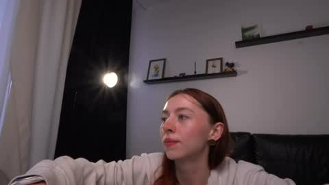 Snapshot of ameliamber0 chatting on 23, 7, 2026 Amelia online show from 23, 7, 2026
