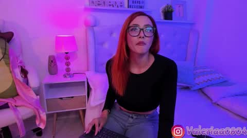 Snapshot of ameliarossi_ chatting on 19, 9, 2025 Valeria Arias online show from 19, 9, 2025