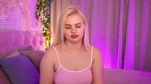  Amelia  online show from 15, 5, 2026