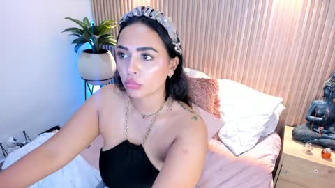 Snapshot of amelie_x chatting on 17, 1, 2025 Amelie online show from 17, 1, 2025