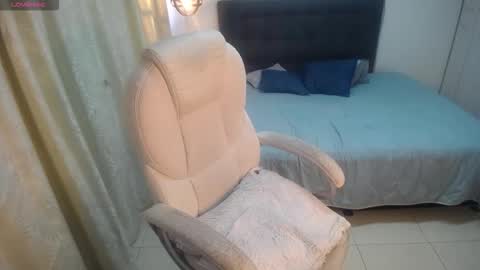 Snapshot of amelierose1 chatting on 27, 10, 2025 Amelie online show from 27, 10, 2025