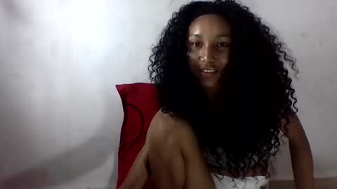 Snapshot of amelisy20005 chatting on 14, 5, 2026 amelisy20005 online show from 14, 5, 2026