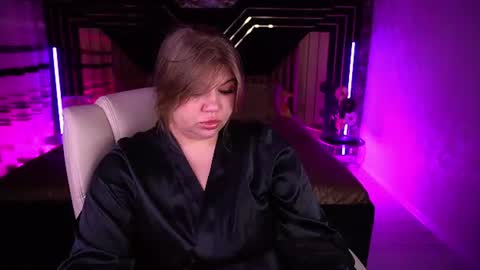 Snapshot of amellywhite chatting on 27, 7, 2026 Alina online show from 27, 7, 2026