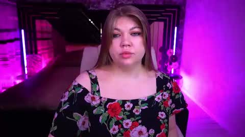 Snapshot of amellywhite chatting on 29, 7, 2026 Alina online show from 29, 7, 2026