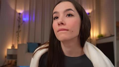 Amy  online show from 20, 5, 2026
