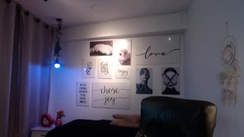 amethystshadow online show from 11, 1, 2026