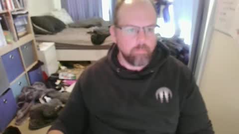 Andy online show from 3, 3, 2025