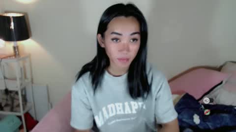 Snapshot of ami_lewis chatting on 29, 9, 2025 JOANNA online show from 29, 9, 2025