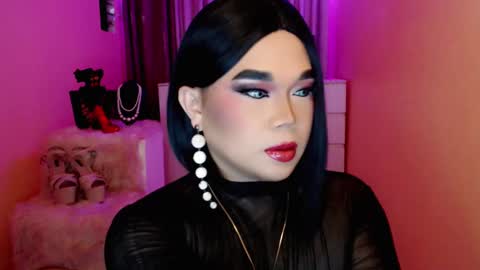 Queen Mireska online show from 31, 12, 2024