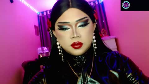 Snapshot of amiadoll chatting on 1, 7, 2026 Queen Mireska online show from 1, 7, 2026
