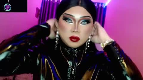 Snapshot of amiadoll chatting on 12, 7, 2026 Queen Mireska online show from 12, 7, 2026