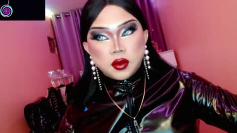 Snapshot of amiadoll chatting on 24, 7, 2026 Queen Mireska online show from 24, 7, 2026