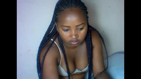 amielle_01 online show from 12, 4, 2026