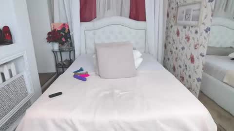 Snapshot of amihotgranny chatting on 7, 7, 2026 Ami online show from 7, 7, 2026