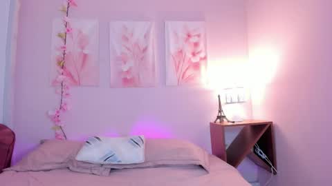 Snapshot of amiiclark chatting on 7, 2, 2026 AmiiClark online show from 7, 2, 2026