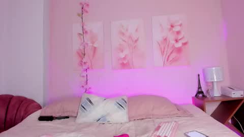 AmiiClark  online show from 23, 3, 2026