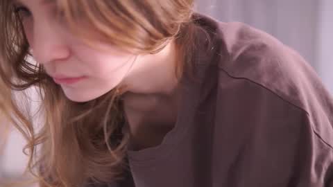 Snapshot of amillygil chatting on 1, 12, 2025 Emily online show from 1, 12, 2025