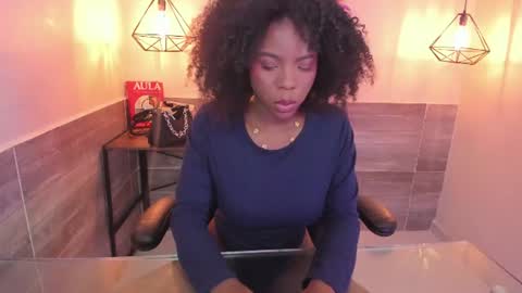 amirajones online show from 18, 6, 2026
