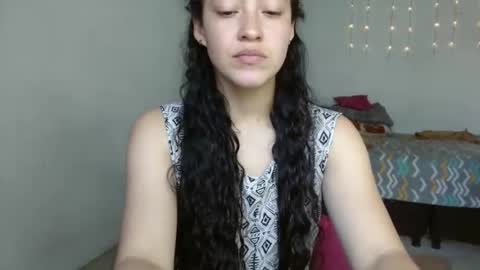 Snapshot of amitlu_ chatting on 9, 9, 2025 amitlu_ online show from 9, 9, 2025