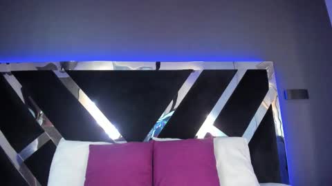 Ammy Jones online show from 4, 2, 2026