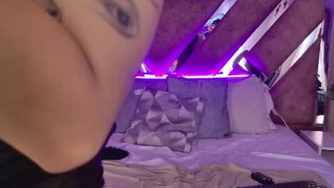 Snapshot of ammyjoness_ chatting on 11, 6, 2026 Ammy Jones online show from 11, 6, 2026