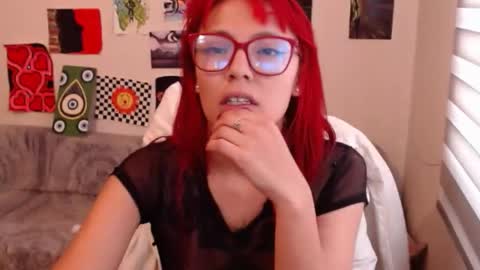 Snapshot of ammysweetx chatting on 18, 9, 2025 yisel online show from 18, 9, 2025