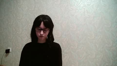 Amomira online show from 1, 4, 2026