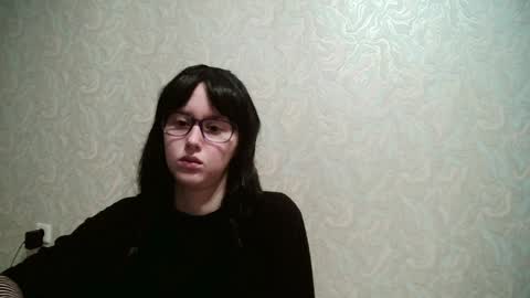 Amomira honeyx online show from 1, 4, 2026